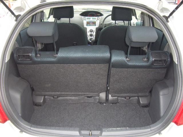 2005 Toyota Vitz
