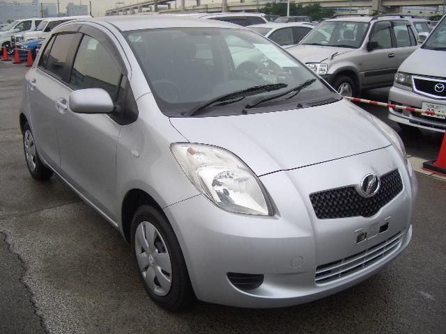 2005 Toyota Vitz