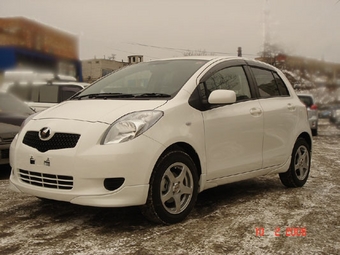 2005 Toyota Vitz