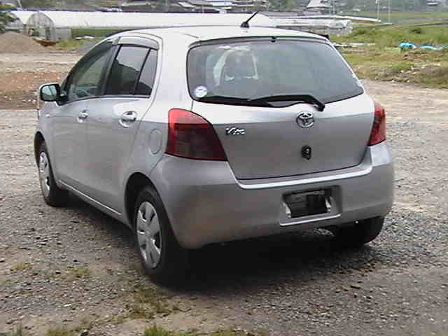 2005 Toyota Vitz