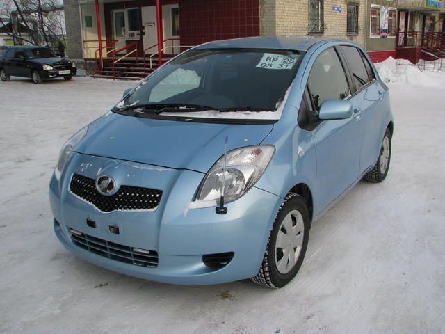 2005 Toyota Vitz