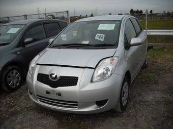 2005 Vitz