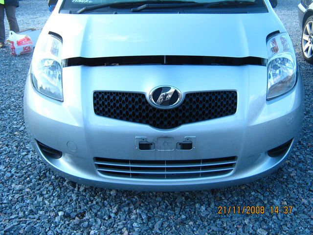 2005 Toyota Vitz
