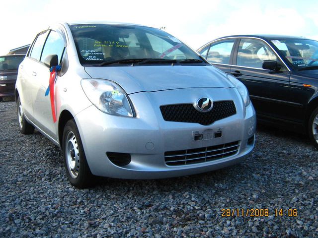 2005 Toyota Vitz