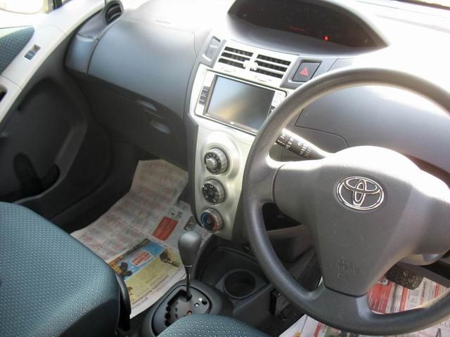 2005 Toyota Vitz