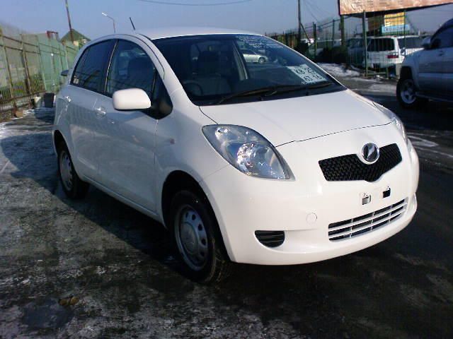 2005 Toyota Vitz