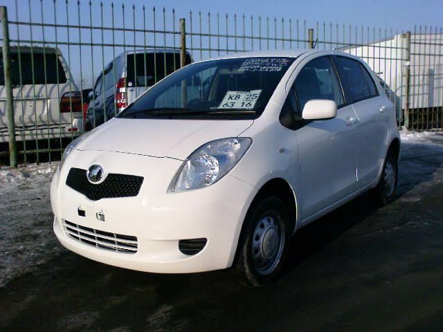 2005 Toyota Vitz