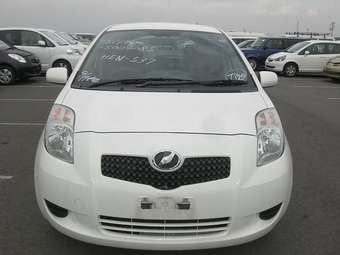 2005 Toyota Vitz