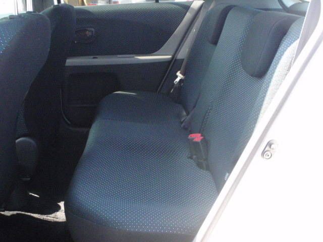 2005 Toyota Vitz