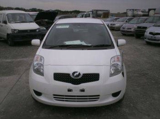 2005 Toyota Vitz
