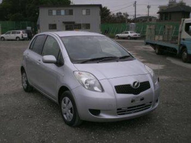 2005 Toyota Vitz