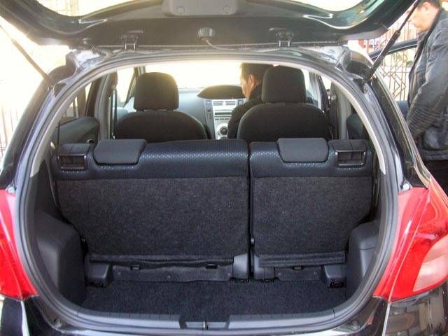 2005 Toyota Vitz