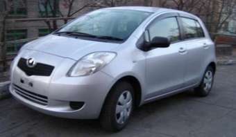 2005 Toyota Vitz