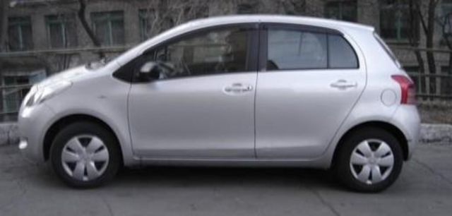 2005 Toyota Vitz