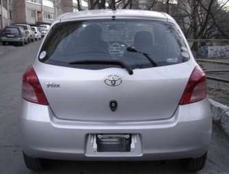 2005 Vitz