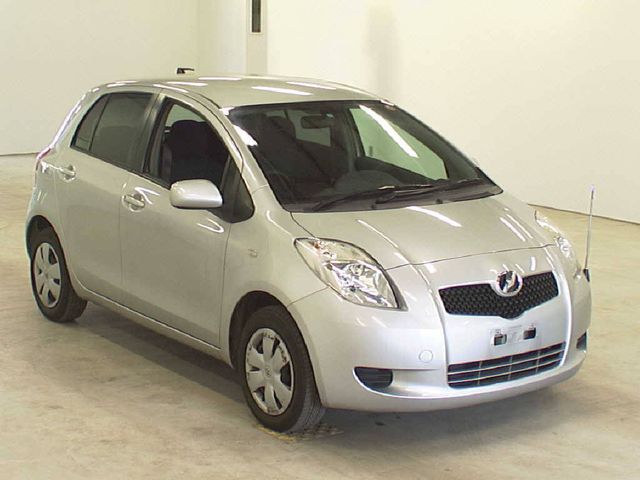 2005 Toyota Vitz