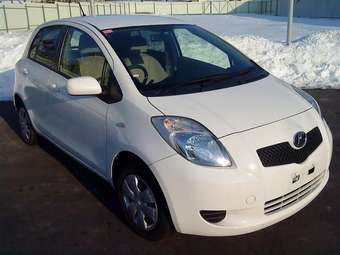 2005 Toyota Vitz