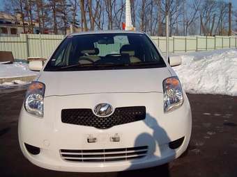 2005 Vitz