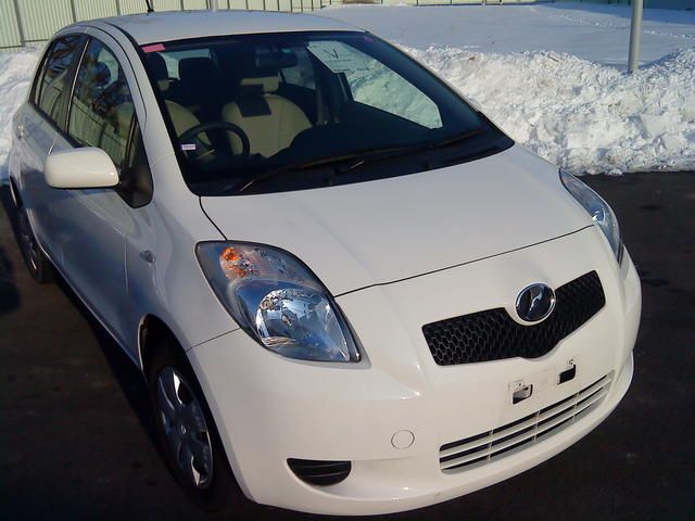 2005 Toyota Vitz