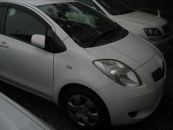 2005 Toyota Vitz