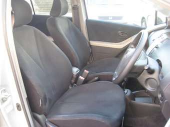 2005 Vitz