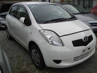 2005 Toyota Vitz