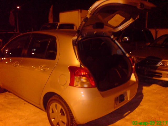 2005 Toyota Vitz