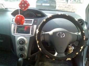 2005 Toyota Vitz