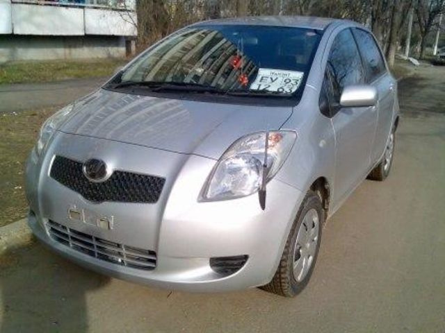 2005 Toyota Vitz