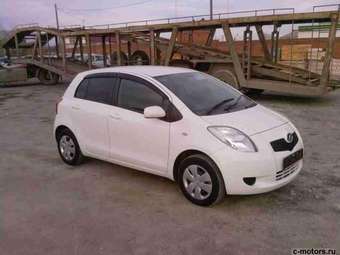 2005 Toyota Vitz