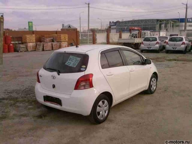 2005 Toyota Vitz