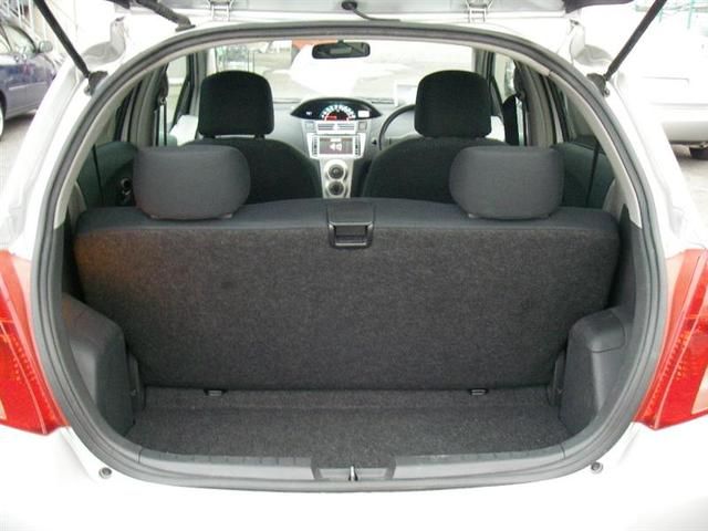 2005 Toyota Vitz