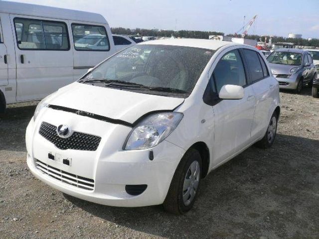 2005 Toyota Vitz