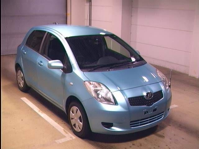 2005 Toyota Vitz