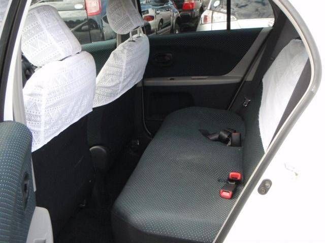 2005 Toyota Vitz