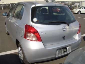 2005 Vitz