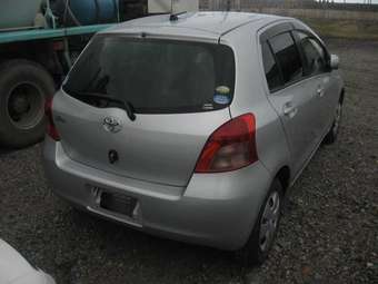 2005 Toyota Vitz Pictures