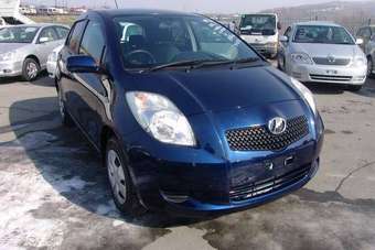 2005 Toyota Vitz Pictures