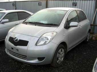 2005 Toyota Vitz Pictures