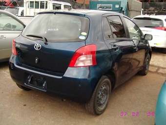 2005 Toyota Vitz Pictures