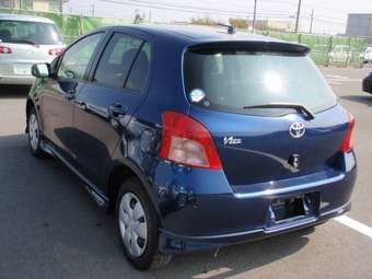 2005 Toyota Vitz Pictures