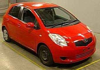 2005 Toyota Vitz Images