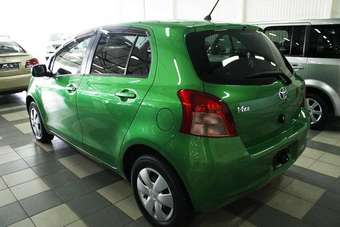 2005 Toyota Vitz Pictures