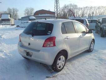 2005 Toyota Vitz Pictures