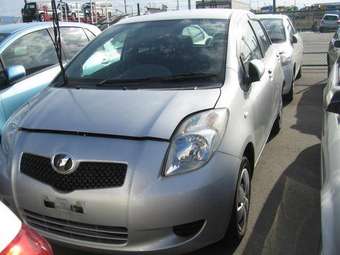 2005 Toyota Vitz Pictures