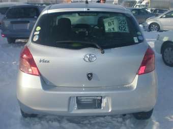 2005 Toyota Vitz Pictures