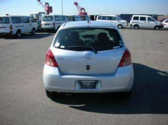 2005 Toyota Vitz Pictures