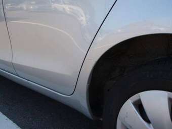 2005 Toyota Vitz Images