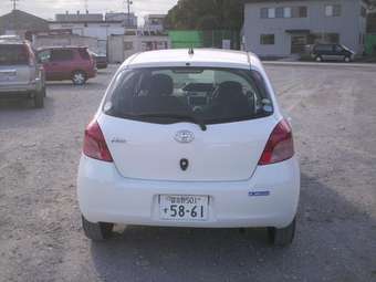 2005 Toyota Vitz Pictures