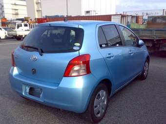 2005 Toyota Vitz Wallpapers